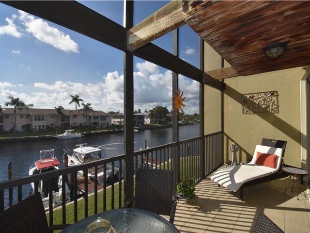 1100 SE 5th Ct-Unit -12 in Pompano Beach, FL - Foto de edificio - Building Photo