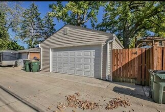 8534 Morton Ave in Morton Grove, IL - Building Photo - Building Photo