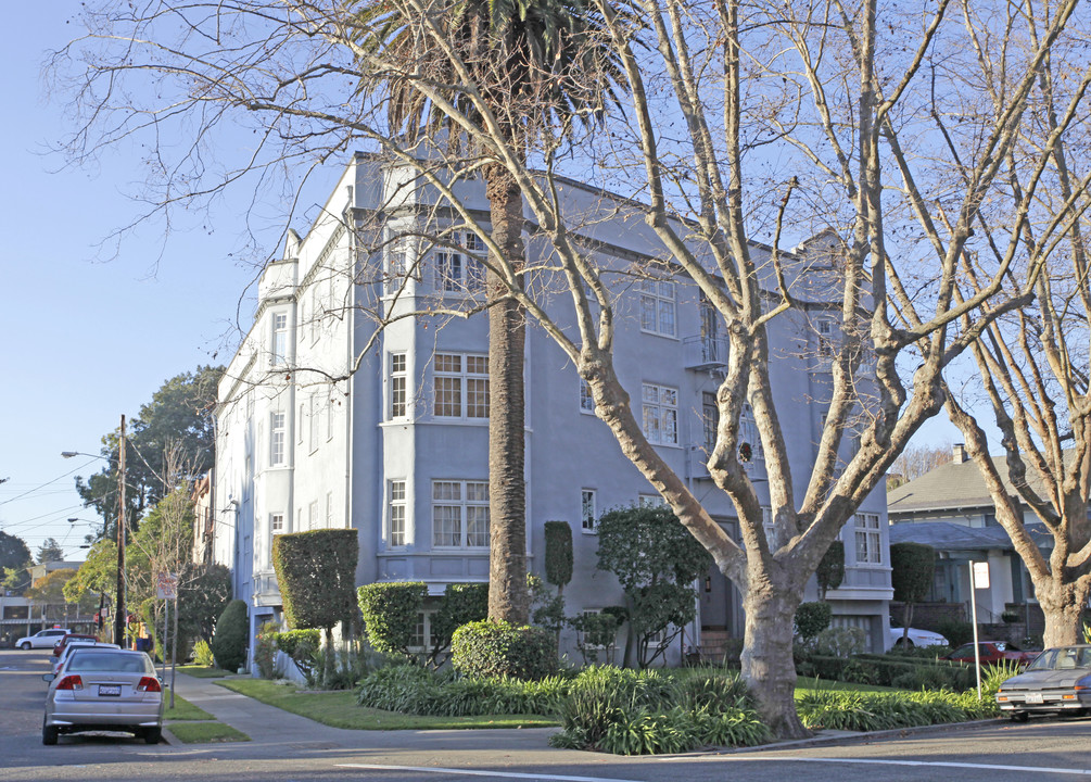 1418 cental Ave in Alameda, CA - Foto de edificio