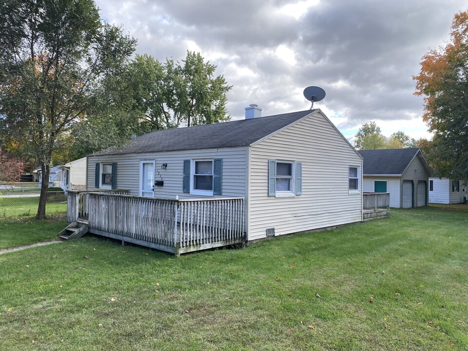 1234 Joyce Dr in South Bend, IN - Foto de edificio