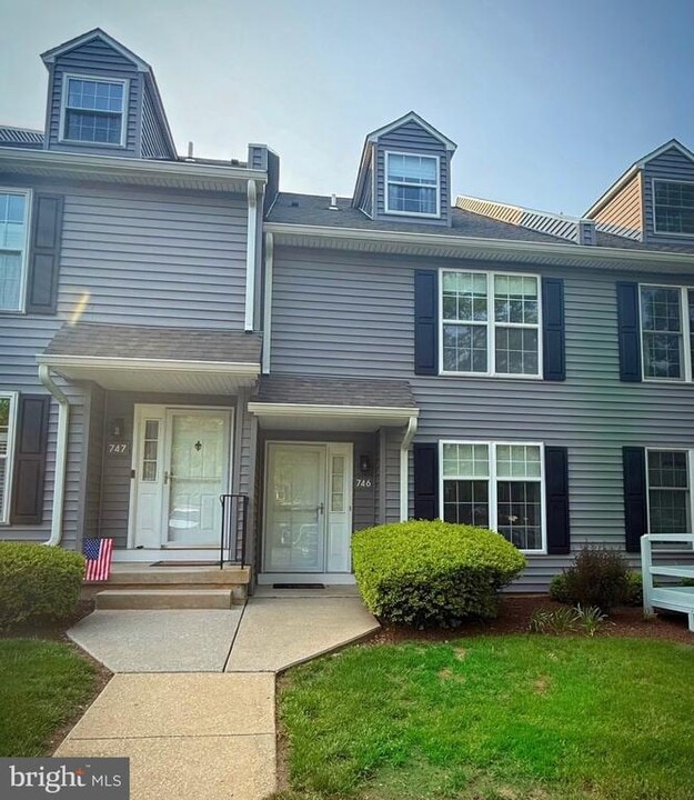 746 Chessie Ct in West Chester, PA - Building Photo
