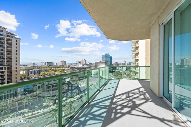 property at 1431 Riverplace Blvd