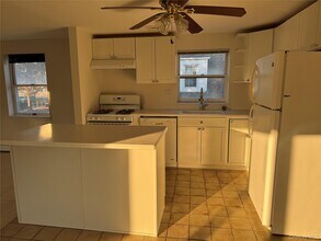 906 Polk Ave in Franklin Square, NY - Building Photo - Building Photo