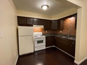 Riverside Terrace Apartments in Rockford, IL - Foto de edificio - Interior Photo
