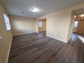 408 Savage Dr in Newport News, VA - Building Photo - Building Photo