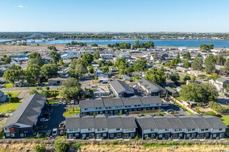 The Towns on Entiat in Kennewick, WA - Foto de edificio - Building Photo