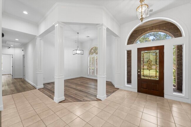 15456 Pin Oak Dr in Conroe, TX - Building Photo - Building Photo