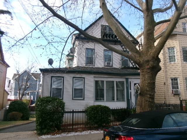 property at 434 S 1st Ave