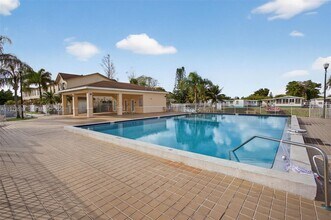 6613 Winfield Blvd in Margate, FL - Building Photo - Building Photo