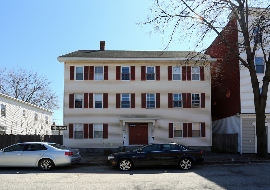 51-53 Laurel St in Manchester, NH - Building Photo