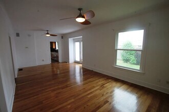 2651 NW 87th St in Seattle, WA - Building Photo - Building Photo