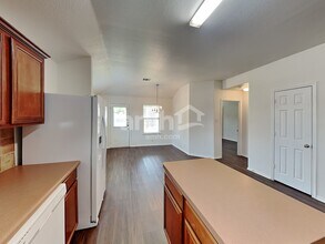 300 Cattle Run in Cibolo, TX - Foto de edificio - Building Photo