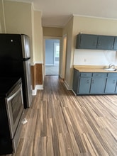 643 W Main St in New Britain, CT - Building Photo - Building Photo