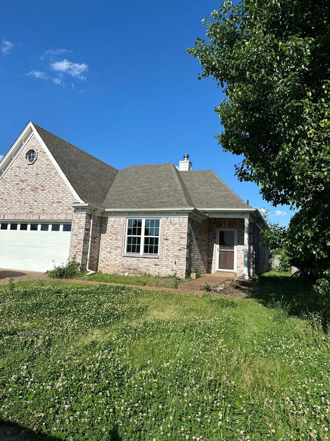 2732 Breezy Ridge Trail