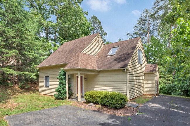 property at 1617 Sagewood Dr