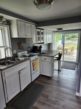 310 N River Rd in Fox River Grove, IL - Building Photo - Building Photo