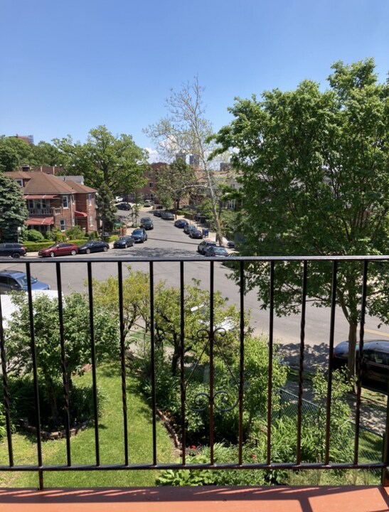3202 Johnson Ave, Unit Apartment in Bronx, NY - Foto de edificio