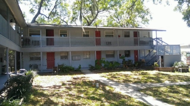 1040 Bert Rd in Jacksonville, FL - Building Photo