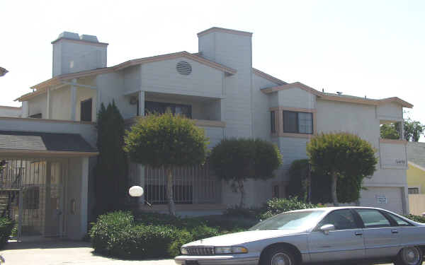 4429-4441 Marlborough Ave in San Diego, CA - Building Photo - Building Photo