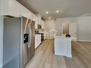 546 Crowder Pl in Simpsonville, SC - Building Photo - Building Photo