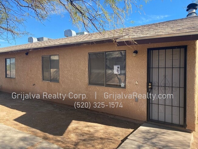 property at 1420 E 16th St