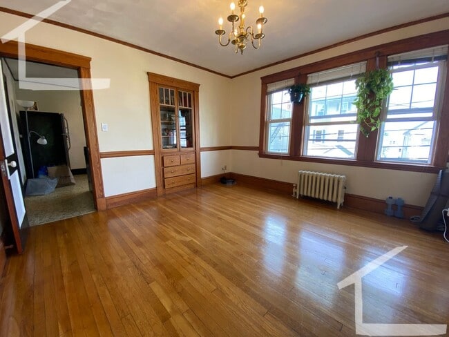 property at 2 Lyne Rd