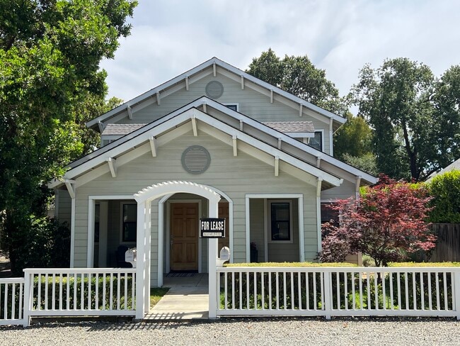 property at 2043 Madison St