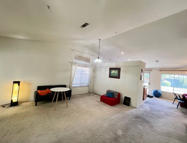 6968 Sunridge Dr in Livermore, CA - Building Photo - Building Photo