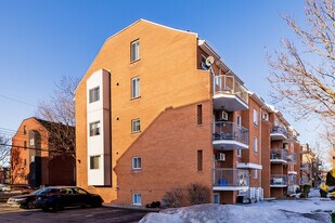 7855-7865 René-Descartes Av in Montréal, QC - Building Photo