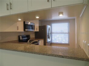 121 Island Way in Clearwater, FL - Building Photo - Building Photo