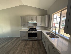 44466 Meadow Grove St in Hemet, CA - Building Photo - Building Photo