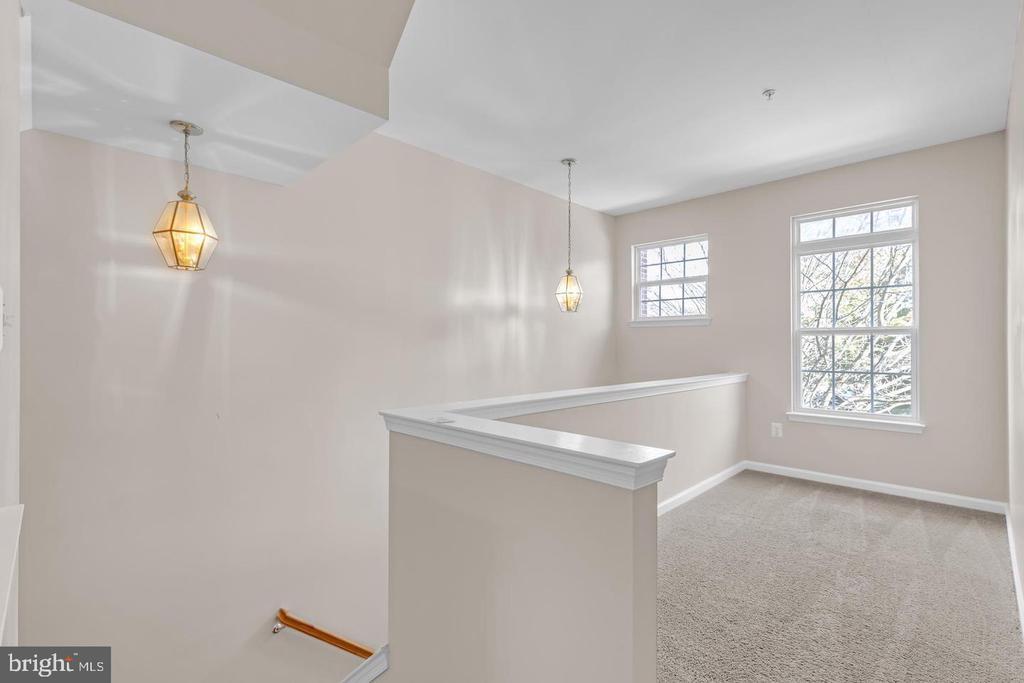 626 Tailgate Terrace in Summerfield, MD - Building Photo