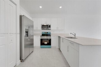 12168 SW 268th St in Homestead, FL - Building Photo - Building Photo