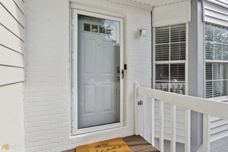 5212 Laurel Bridge Dr SE in Smyrna, GA - Foto de edificio - Building Photo