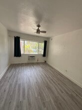 320 86th St, Unit 3 in Miami Beach, FL - Foto de edificio - Building Photo
