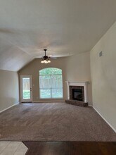 8711 Laurel Canyon Dr in Universal City, TX - Building Photo - Building Photo