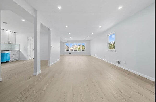 450 Jefferson Ave, Unit Second floor in Staten Island, NY - Building Photo - Building Photo