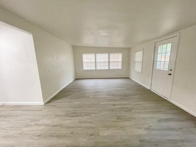 2514 Garden Dr in Greenville, TX - Building Photo - Building Photo