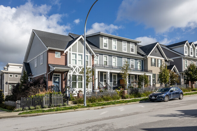 Latimer Heights in Langley, BC - Building Photo - Building Photo