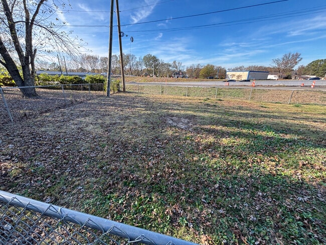 720 Neal St in Jacksonville, AR - Building Photo - Building Photo