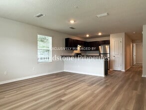 6522 Sweetbay Ln in Jacksonville, FL - Building Photo - Building Photo