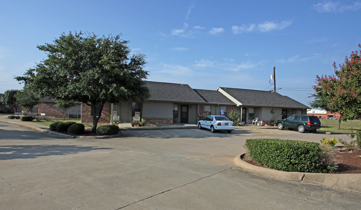 Venus Retirement Village in Venus, TX - Building Photo