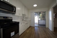 12050 Tiara St in Los Angeles, CA - Building Photo - Building Photo