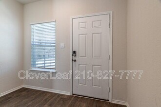 10636 Tattersall Blvd in San Antonio, TX - Building Photo - Building Photo