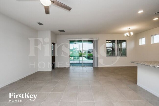 31827 Tansy Bnd in Wesley Chapel, FL - Foto de edificio - Building Photo