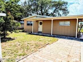 4100 Edwards St in Melbourne, FL - Building Photo - Building Photo