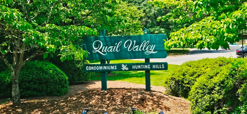 5260 Crossbow Cir, Unit 16B in Cave Spring, VA - Building Photo