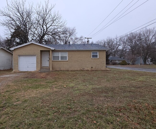 property at 1537 E Brower St