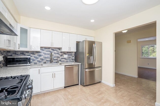 property at 1001 Edison Glen Terrace