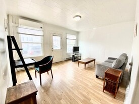 1140 Ash St, Unit 202